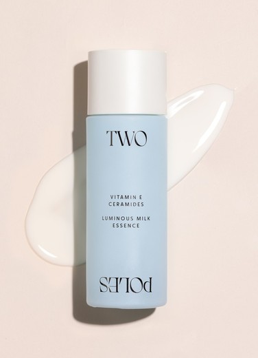 Two Poles Luminous Milk Essence Vitamin E Ceramides 80ml