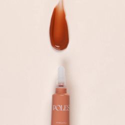Two Poles Hyaluronic Acid Ceramides Confident Lip Balm Color 15 ml