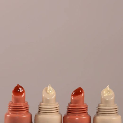 Two Poles Lip Hero Baume Acide Hyaluronique et Céramides 15 ml